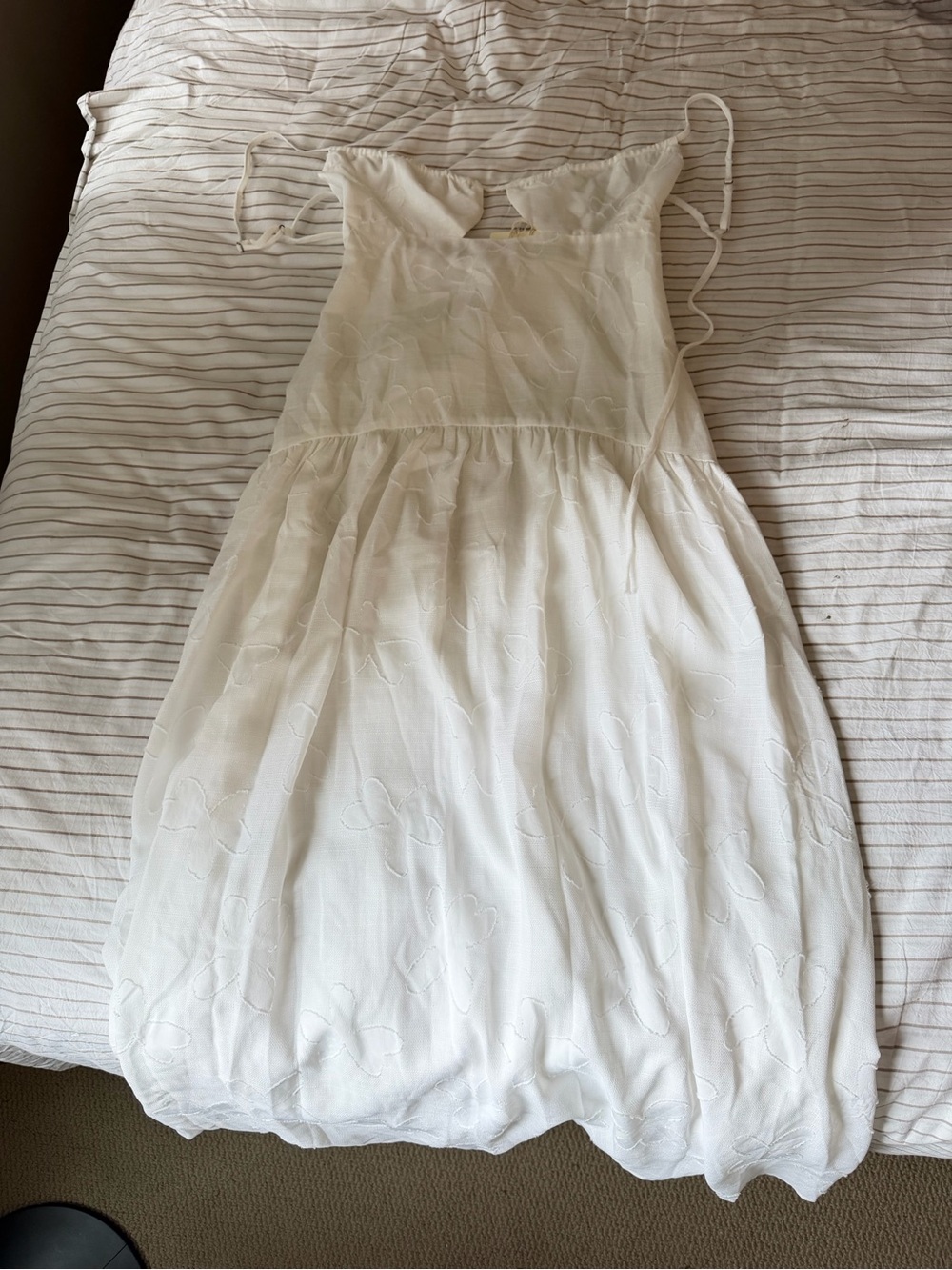 Peppermayo White Embroidered Tie-Shoulder Women Dress L NEVER USED